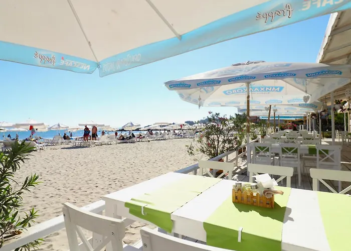 Apartment първа линия *