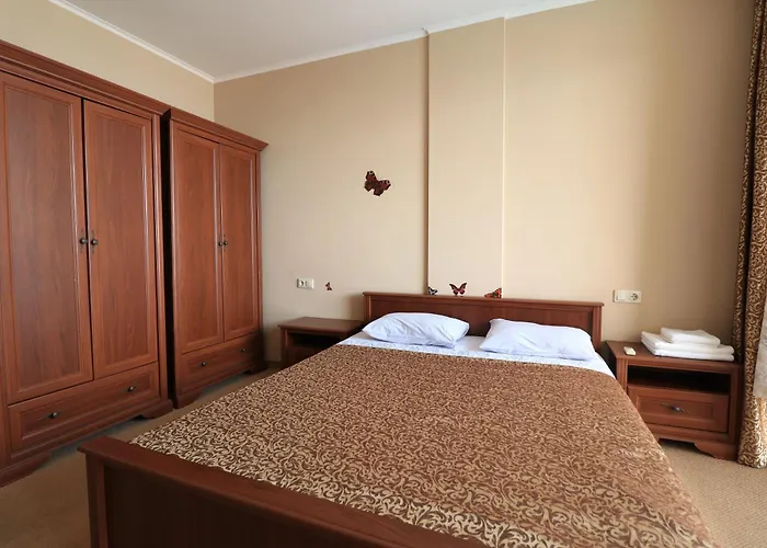 Apartment първа линия *