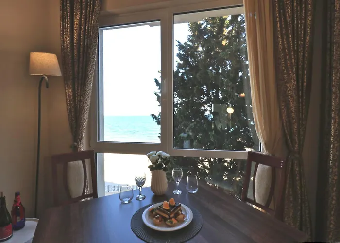 Apartment първа линия Pomorie