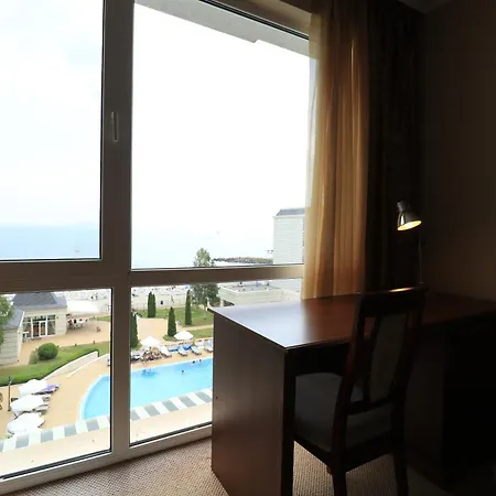 Lejlighed първа линия *