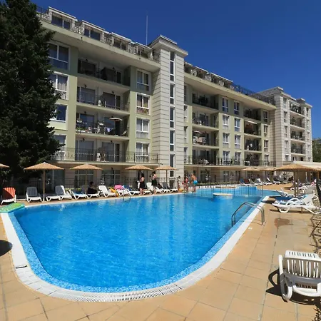 първа линия Lejlighed