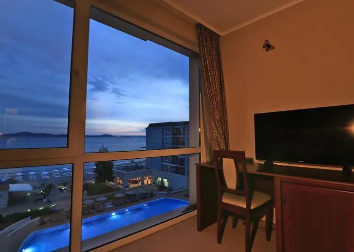 първа линия Apartman