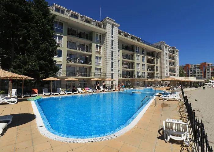 първа линия Apartman